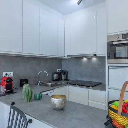 Pattaya-8 By Interhome *
